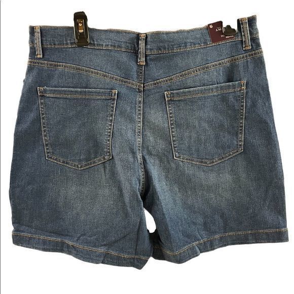 Gloria Vanderbilt Amanda Jean shorts size 14 short‎ length high rise NWT - Picture 2 of 5